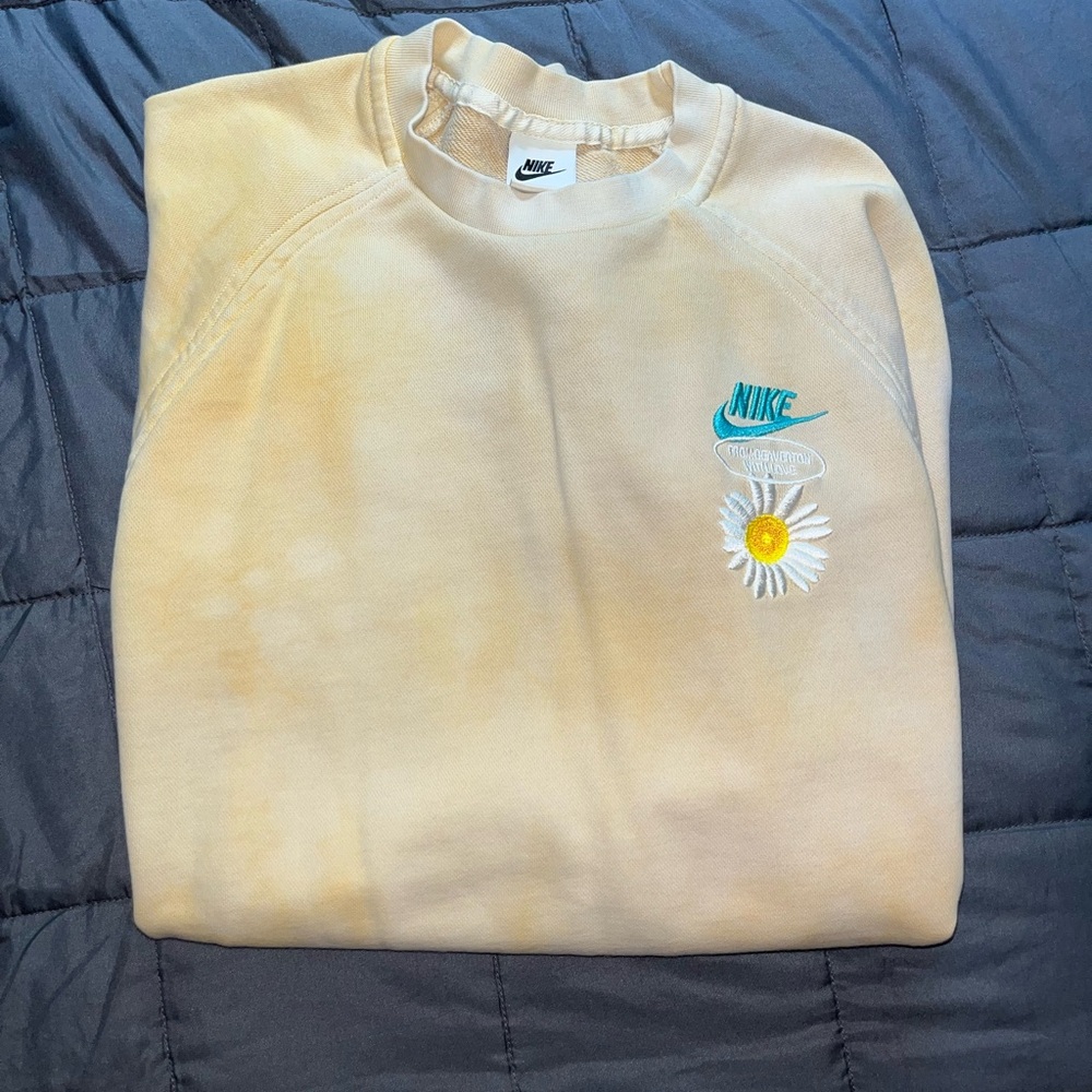 Nike Sweatshirt with Daisy Embroidery